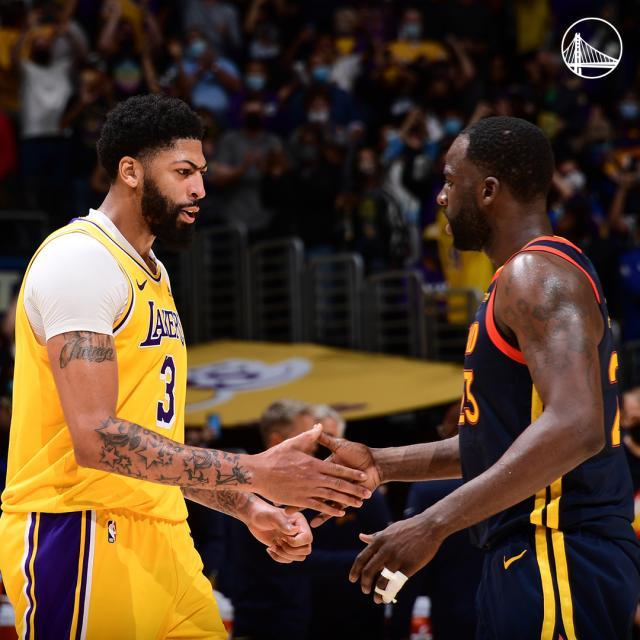 PG电子线上登入-上下半场判若两人 浓眉及时苏醒拯救自己和湖人!